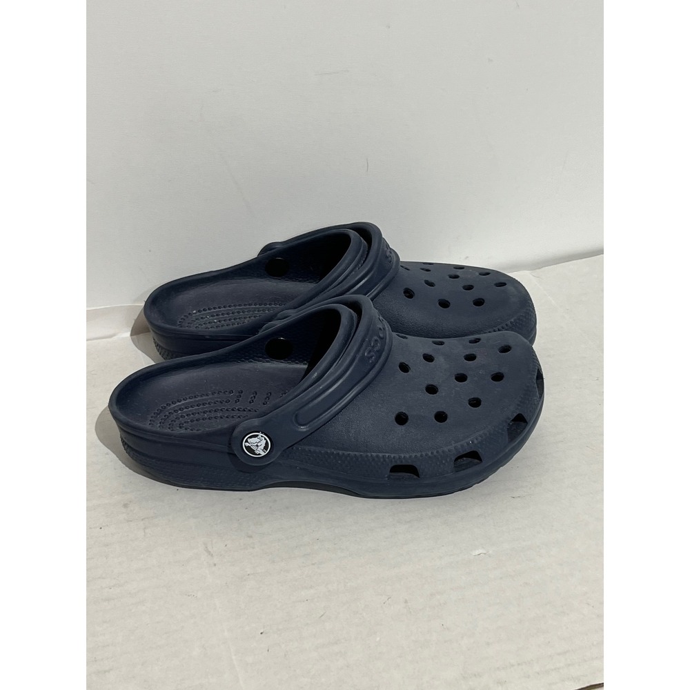 Crocs Classic Clog Navy Blue Mens 4 Womens 6 Water Friendly Slip On‎ Shoes